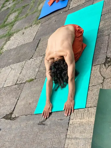 Sound and asana together, Pashupatinath
